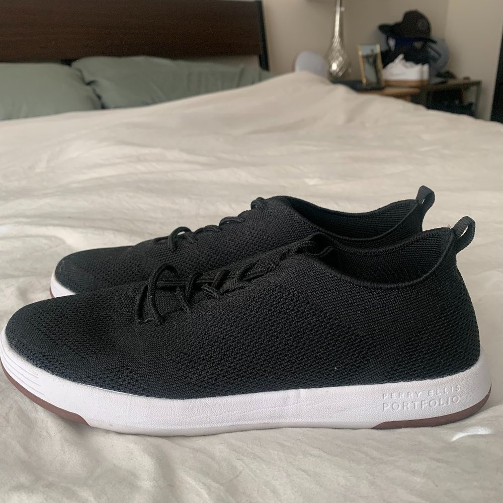 Perry Ellis Tread Sneaker